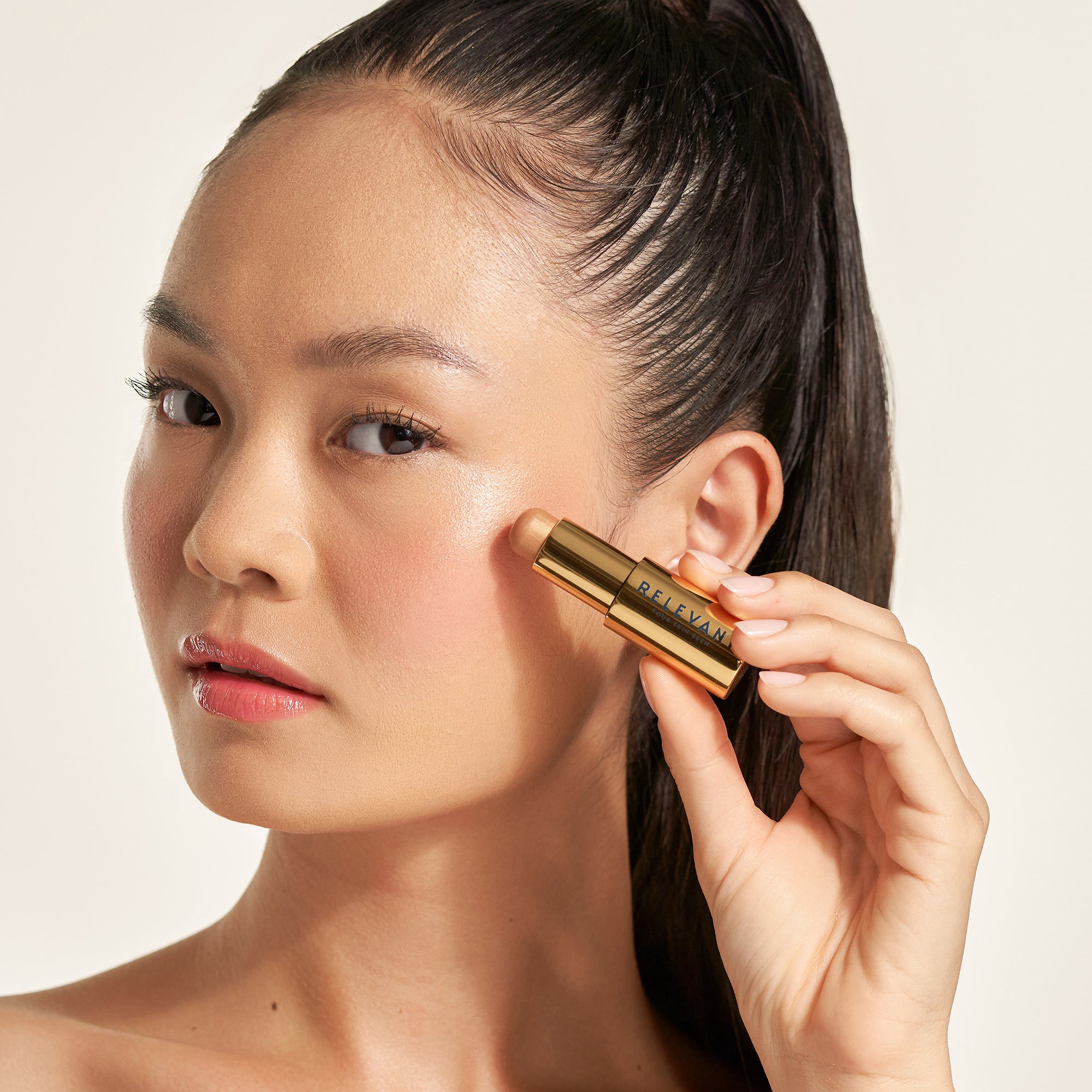 Rele-Wand™ Glossy Highlighter